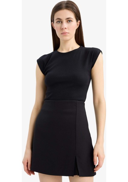 Slim Fit Dar Kesim Bisiklet Yaka Basic Düz Modal Kısa Kollu Tişört F0685AX25SP indirimleri