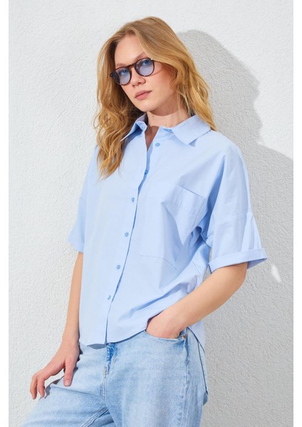 Kadın Mavi Düşük Kol Tek Cepli Gömlek fırsatları
