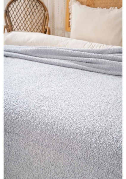 Açık Gri Valencia Sherpa Çift Kişilik Peluş Battaniye fırsatları