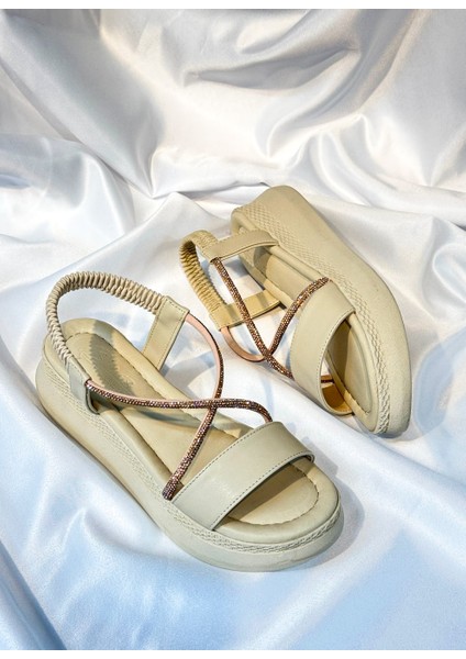 BA04577 Ten Kadın Çapraz Taş Yumuşak Tabanlı 5 cm Sandalet - 38