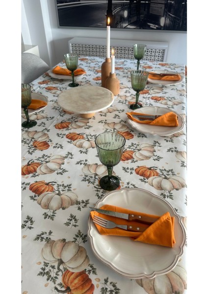 Leke Tutmaz Sıvı Geçirmez Balkabağı Desenli Ekru Masa Örtüsü modelleri