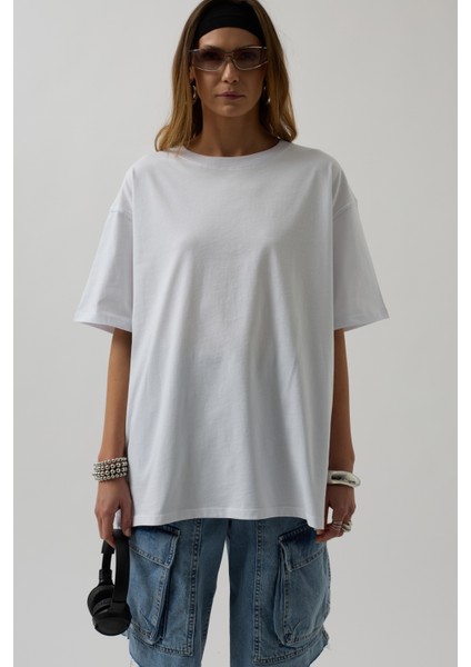 Etek Ucu Baskili Beyaz T-Shirt fırsatları