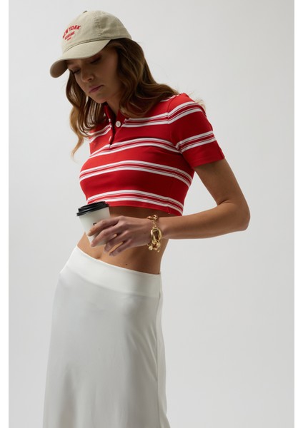 Polo Yaka Crop Kırmızı T-Shirt modelleri