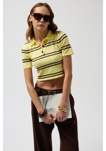 Polo Yaka Crop Sarı T-Shirt modelleri