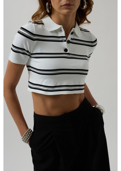 Polo Yaka Crop Beyaz T-Shirt indirimleri