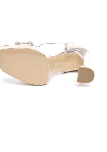 Bilekten Bantlı Platformlu Kadın Topuklu Ayakkabı indirimleri