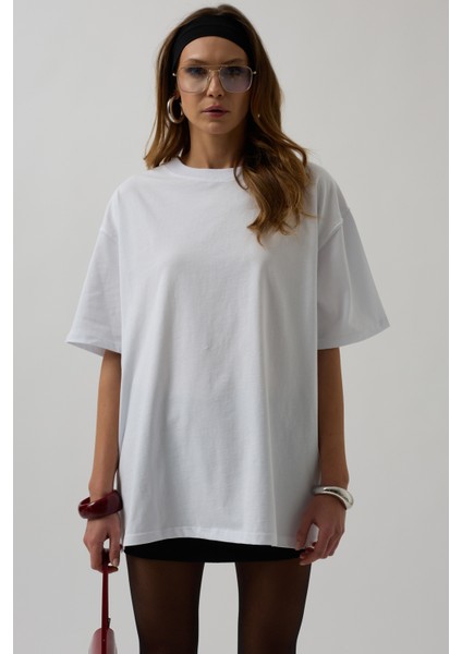 Sırt Baskılı Oversize Beyaz T-Shirt modelleri
