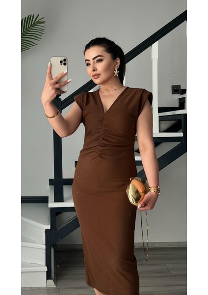 Kahve Marka Model V Yaka Önü Drapeli Midi Elbise
