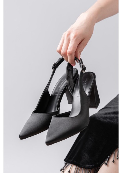 Siyah | Saten | 34-43 Numara | Topuk Boyu 8 cm | Pad'lı Iç Taban Kadın Topuklu Ayakkabı | Shine