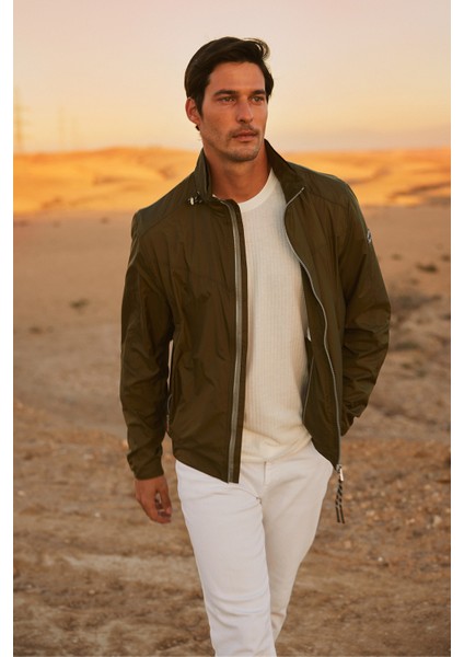 Standart Fit Normal Kesim Dik Yaka Mont