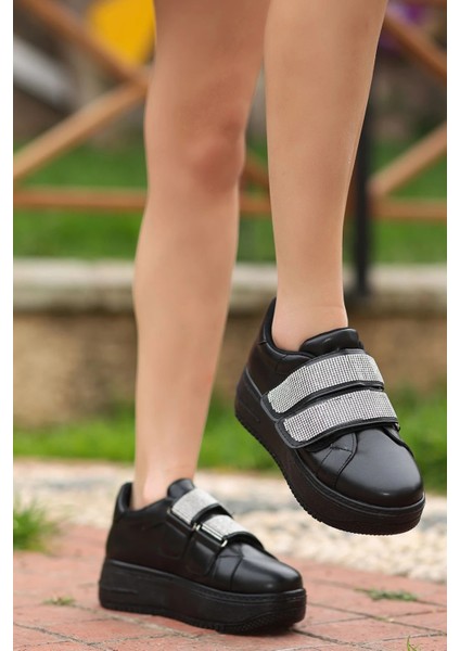 Kadın Siyah Suni Deri Cırt Cırtlı Sneaker Ayakkabı