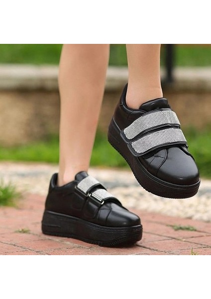 Kadın Siyah Suni Deri Cırt Cırtlı Sneaker Ayakkabı fırsatları