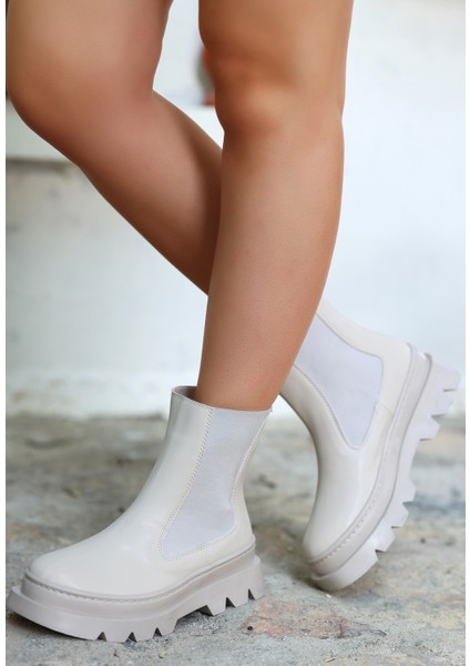 Kadın Bej Bot fırsatları