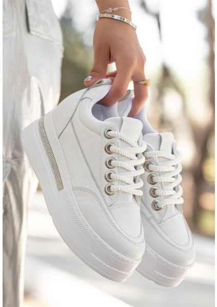 Beyaz Suni Deri Bağcıklı Kadın Sneaker Ayakkabı fiyatları