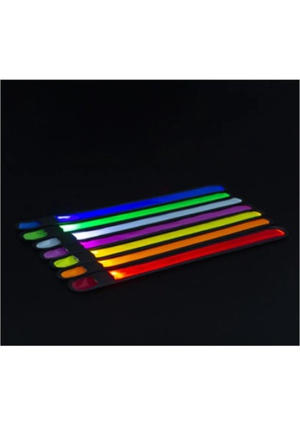 Beyaz 35 cm 1 Pc Doğa Sporları Gece Koşu Kol Bandı LED Işık Emniyet Kemeri Kol Bacak Uyarı Bileklik Bisiklet Bisiklet Bisiklet Parti Glow Prop Sw (Yurt Dışından) fırsatları
