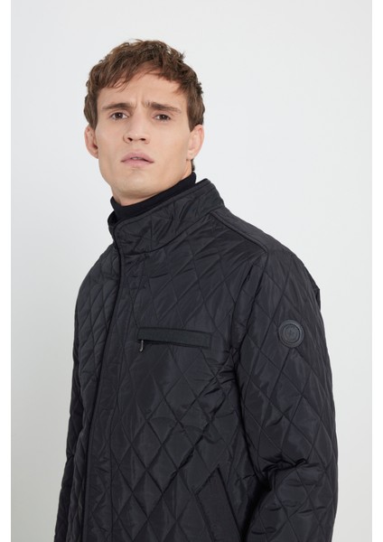 Standart Fit Normal Kesim Dik Yaka Desenli Overcoat