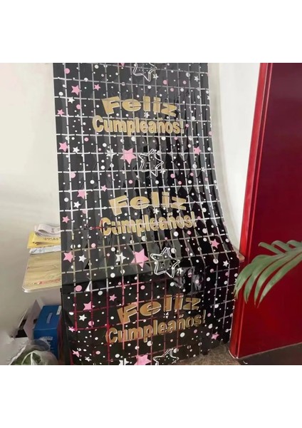 Siyah Dekoratif Perde Zemin Perde Zarif Süs Parlak Renkli Harfler Baskı Parti Malzemeleri (Yurt Dışından) fiyatları