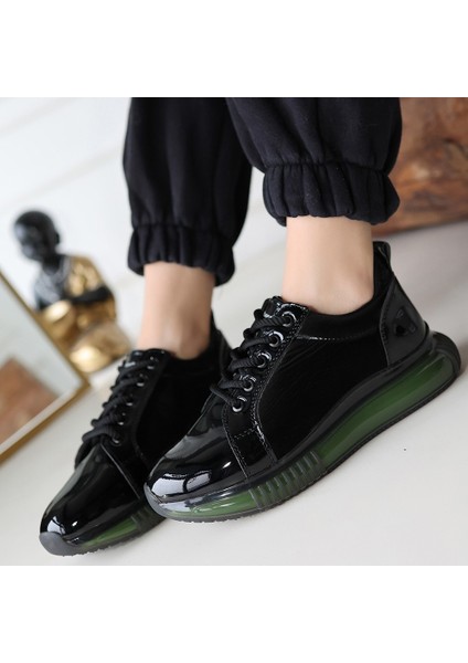 Siyah Rugan Yeşil Tabanlı Kadın Sneaker Ayakkabı
