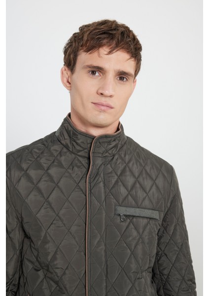 Standart Fit Normal Kesim Dik Yaka Desenli Overcoat