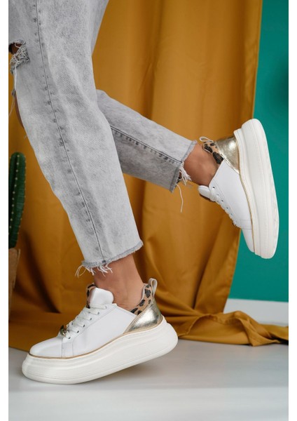 Beyaz Suni Deri Bağcıklı Kadın Sneaker Ayakkabı