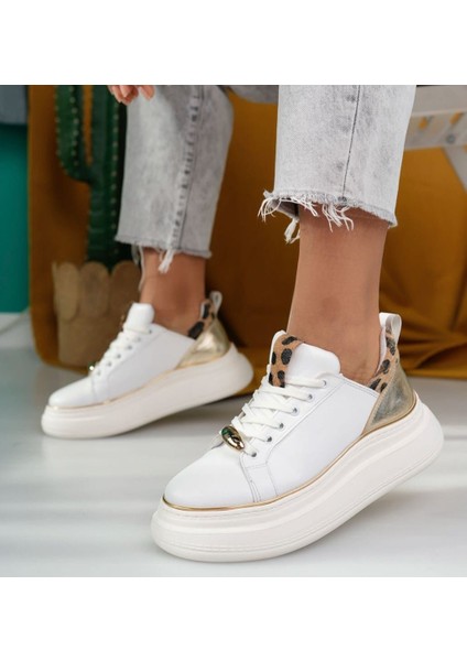 Beyaz Suni Deri Bağcıklı Kadın Sneaker Ayakkabı