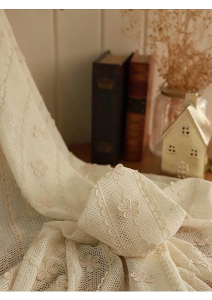 Vintage Triko Üzeri Üç Boyutlu Kopma Dantelli Kumaş fiyatları