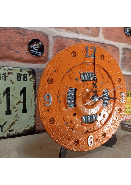 Araba Parçasından Yapılan Duvar ve Masa Saati fiyatları