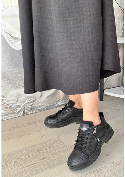 Siyah Suni Deri Bağcıklı Kadın Sneaker Ayakkabı fiyatları
