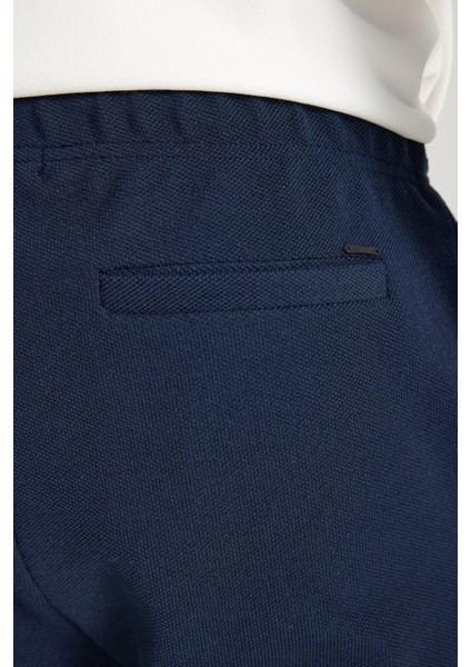 Standart Fit Normal Kesim Cepli Esnek Örme Pantolon