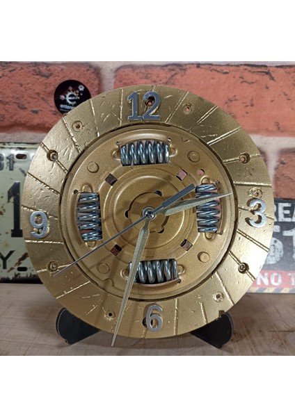 Enteresan Duvar ve Masa Saati