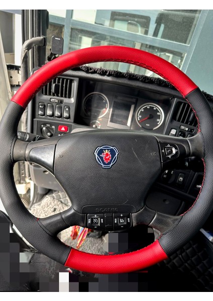 Dikişli Direksiyon Kılıfı Siyah Deri Bayrak Kırmızı Deri Siyah Dikişli Scania Için