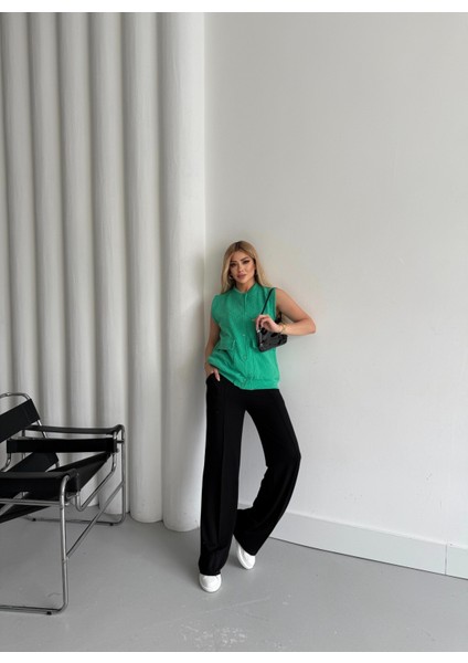 Buketli Kadın Kapitone Çıt Çıtlı Yelekli Kontras Renk Pantolonlu Alt - Üst Ikili Takım fiyatları