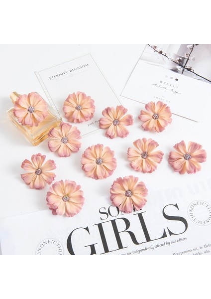 Renk 17 50 Adet 4.5 cm Ipek Papatya Kafası Mını Ev Düğün Dekorasyon Dıy Karalama Defteri Sahte Bitki Noel Çelenk Headdress Yapay Çiçekler (Yurt Dışından)