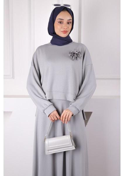 Gri Gül Aksesuarlı Modal Sweat Etekli Takım fırsatları