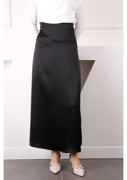 Siyah Yan Fermuarlı Saten Kloş Etek modelleri