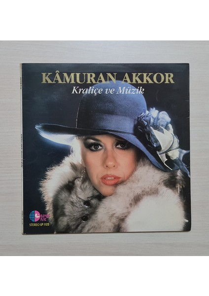 - Kraliçe ve Müzik (Son Lp'si) - 1986 Ilk Baskı - Dönem Baskı Plak - Longplay - Lp