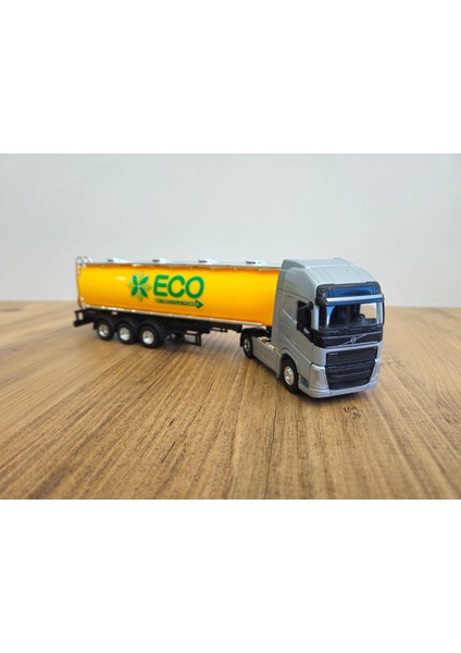 1/64 Ölçek Volvo FH500 Tanker Tır Maketi