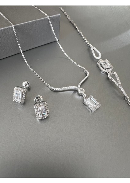 Baget Taşlı Üçlü Set (Kolye-Küpe-Bileklik)