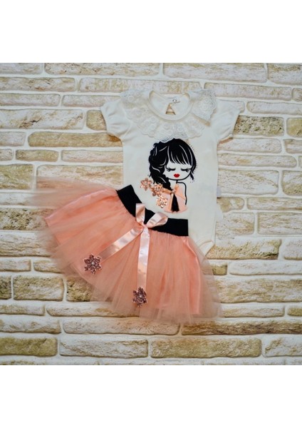 Miraylife 9-12-18 Ay Saçı Örgülü Kız Nakışlı Kurdelalı Kısa Kollu Tütü Etek 2li Kız Bebek Takımı