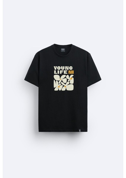 Young Life Papatya Baskılı Bisiklet Yaka Normal Kalıp Siyah Tişört T-Shirt