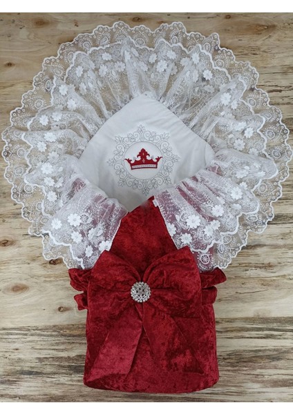 Yenidoğan Saray Kadife Taç Nakışlı Inci Fiyonklu Çift Dantel Duvak Trilüks Kundak Bebek Battaniyesi
