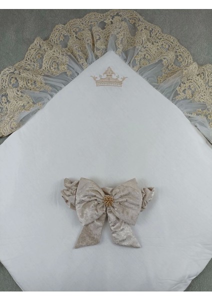 Miraylife Yenidoğan Saray Kadife Taç Nakışlı Inci Fiyonklu Çift Dantel Duvak Trilüks Kundak Bebek Battaniyesi modelleri