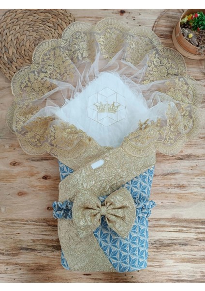 Miraylife Yenidoğan Piramit Desenli Güpür Işlemeli Bebek Battaniyesi Kundak