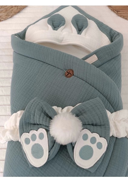 Yenidoğan 4 Kat Müslin Kumaş Kulaklı Patili Fiyonk Bebek Battaniyesi Kundak fiyatları