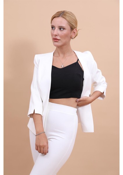 V Yaka Boydan Kuplu Kısa Ceket-Beyaz modelleri