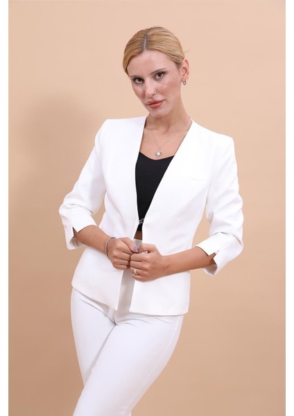 V Yaka Boydan Kuplu Kısa Ceket-Beyaz fırsatları