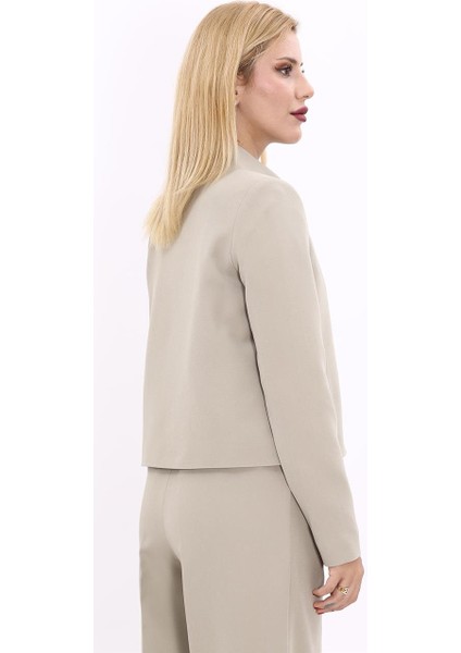 Oval Dik Yaka Kısa Ceket-Bambu fiyatları