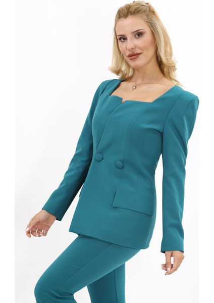 Kare Yaka Ceket-Petrol fiyatları