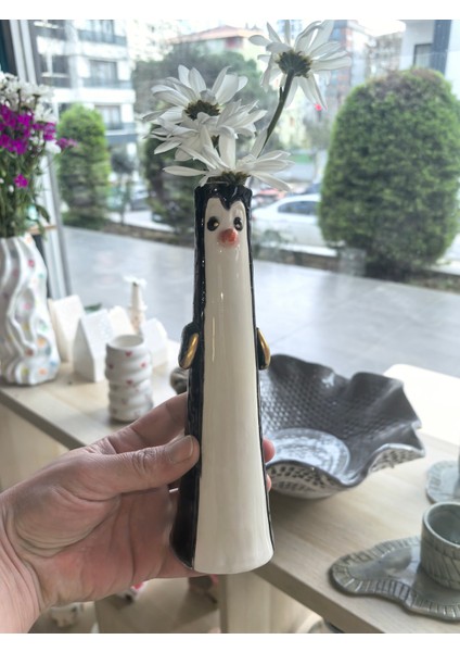 El Yapımı 22CM Penguen Görünümlü Altın Yaldız Detaylı Vazo, Çocuk Odası Vazo, Penguen Temalı Dekoratif Biblo