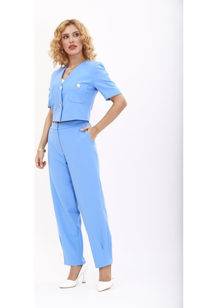 V Yaka Kısa Ceket & Paçası Pileli Pantolon-Gökyüzü